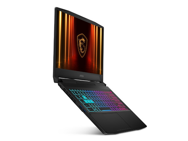 Laptop MSI Katana 15 HX:
- Procesador Intel Core i7 14650HX (hasta 5.2 GHz),
- Memoria de 16GB DDR5,
- SSD de 1TB,
- Pantalla de 16