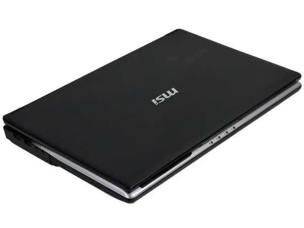 Laptop MSI CR420-041MX:
Procesador Intel Core i3 M330 (2.13 GHz),
Memoria de 2GB DDR3, Disco Duro 320GB,
Video Intel HD Graphics, Red 802.11b/g/n,
Pantalla de 14