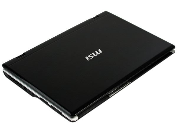 Laptop MSI CR610-090MX:
Procesador AMD Sempron M120 (2.1GHz),
Memoria de 2GB DDR2, Disco Duro de 250GB,
Video ATI Radeon HD 4200,
Pantalla de 15.6