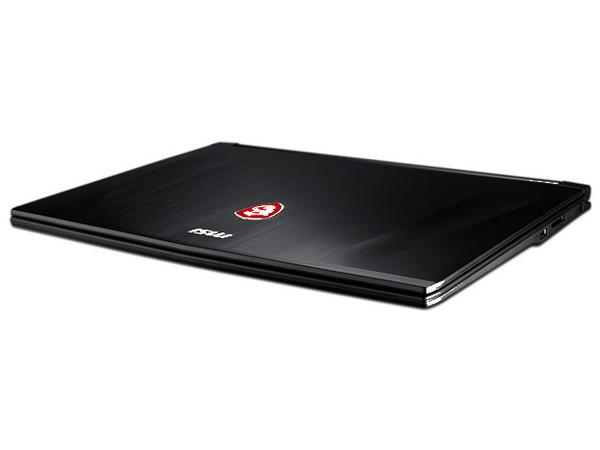 Laptop MSI Gamer GP62M:
Procesador Intel Core i7 7700HQ (hasta 3.80 GHz),
Memoria de 16GB DDR4,
Disco Duro de 1TB,
SSD de 128GB,
Pantalla de 15.6