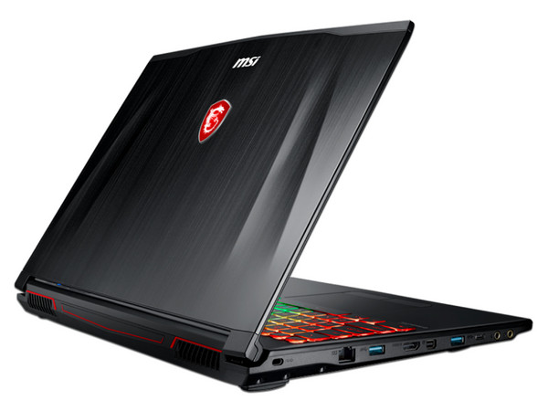Laptop MSI Gamer GP62M:
Procesador Intel Core i7 7700HQ (hasta 3.80 GHz),
Memoria de 16GB DDR4,
Disco Duro de 1TB,
SSD de 128GB,
Pantalla de 15.6