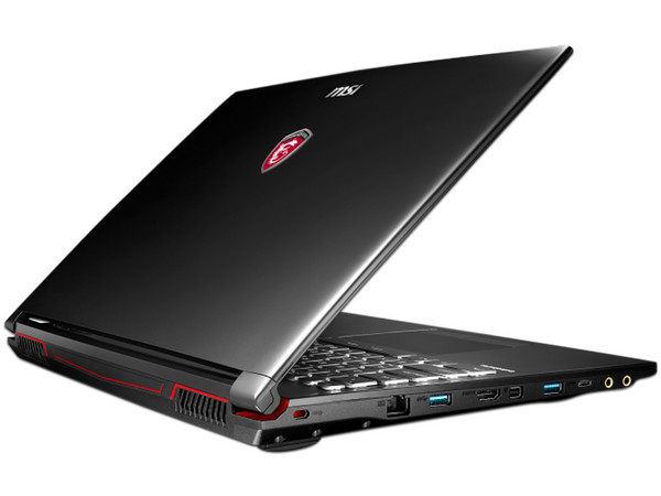 Laptop MSI Leopard Pro GP62MVR 7RF-452MX:
Procesador Intel Core i7 7700HQ (hasta 3.8 GHz),
Memoria de 12GB DDR4,
Disco Duro de 1TB,
Pantalla de 15.6