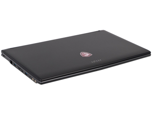 Laptop MSI GAMER GV62 8RC-260MX:
Procesador Intel Core i5 8300H (hasta 4.0 GHz),
Memoria de 8GB DDR4,
Disco Duro de 1TB,
SSD de 128GB,
Pantalla de 15.6