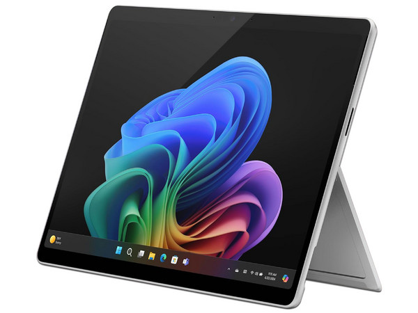 Laptop Microsoft Surface Pro:
Procesador Intel Core Ultra 7 165H (hasta 5 GHz),
Memoria de 16GB DDR5,
SSD de 512GB,
Pantalla de 13