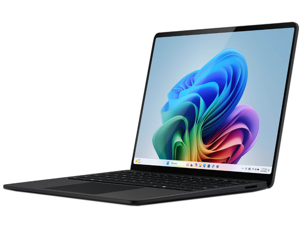 Laptop Microsoft Surface EP2-22246:
Procesador Intel Core Ultra 7 268v (hasta 5 GHz),
Memoria de 16GB SSD de 256GB,
Pantalla de 13.9