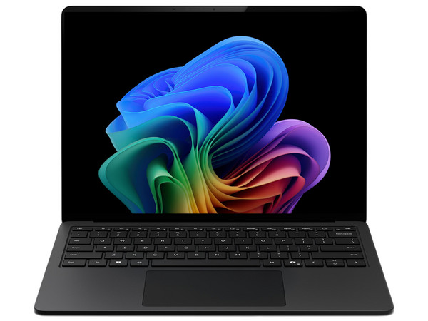 Laptop Microsoft Surface 8:
Procesador Intel Core Ultra 7 366H (hasta 4.8 GHz),
Memoria de 16GB LPDDR5,
SSD de 512GB,
Pantalla de 13.8