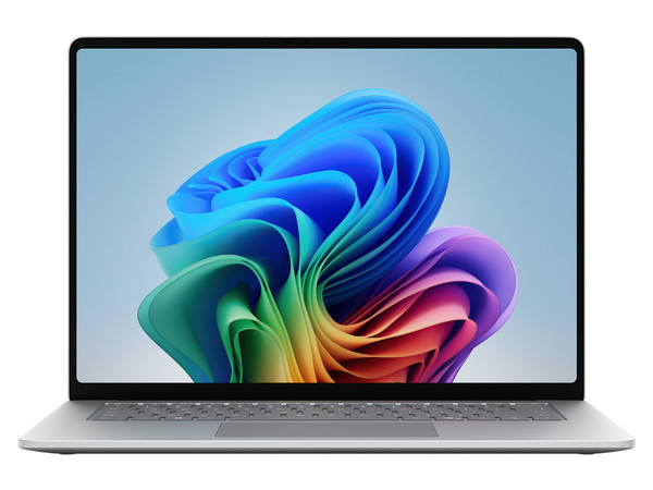 Laptop Microsoft Surface 8:
Procesador Intel Core Ultra 7 366H (hasta 4.8 GHz),
Memoria de 32GB LPDDR5,
SSD de 1TB,
Pantalla de 13.8