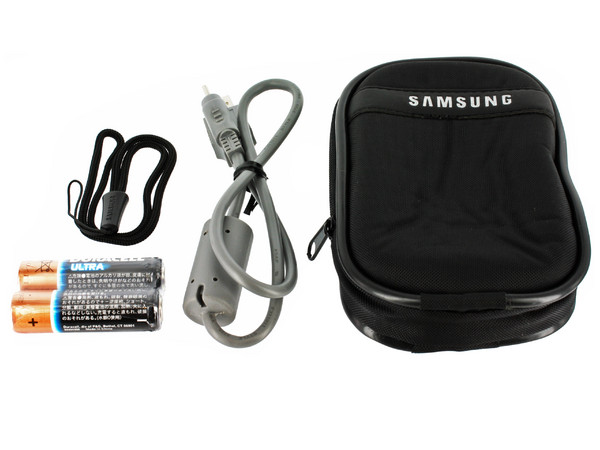 Laptop Samsung NP-RV411-A04MX:
Procesador Intel Core i3-380M (2.53GHz),
Memoria de 3GB DDR3, Disco Duro 500GB,
Video Intel HD Graphics, SuperMulti DVD+R DL,
Pantalla de 14
