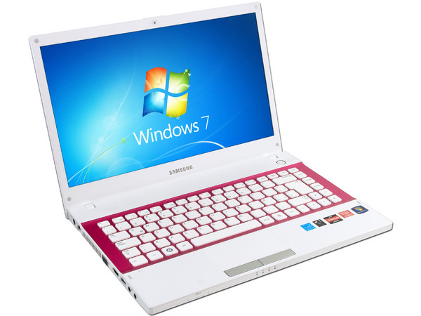 Laptop Samsung NP-305V4A-A0AMX:
Procesador AMD APU A6-3410MX (1.6GHz),
Memoria de 4GB DDR3, Disco Duro 500GB,
Pantalla LED HD de 14