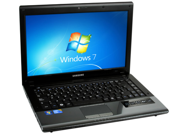 Laptop Samsung R440-JA09MX, Color Plata:
Procesador Intel Core i5 480M (2.67 GHz),
Memoria de 3GB DDR3, Disco Duro 500GB,
Video Intel HD Graphics,  SuperMulti DVD±RW DL,
Pantalla de 14