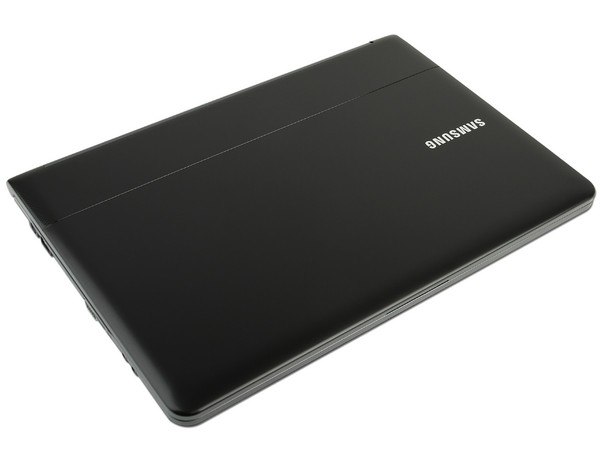 Laptop Samsung NP-RC410-A01MX, Color Negra:
Procesador Intel Core i3-380M (2.53 GHz),
Memoria de 4GB DDR3, Disco Duro 500GB,
Video Intel HD Graphics, SuperMulti DVD+R DL,
Pantalla de 14
