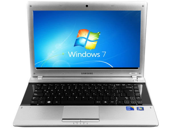 Laptop Samsung RV415-A01MX:
Procesador AMD Dual Core E-350 (1.6 GHz),
Memoria de 3GB DDR3, Disco Duro 500GB,
Video Radeon HD 6310, Pantalla de 14