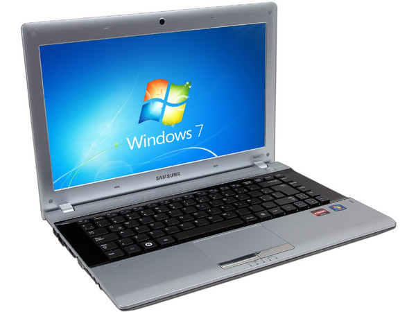 Laptop Samsung RV415-A05MX:
Procesador AMD Dual Core E-350 (1.6 GHz),
Memoria de 4GB DDR3, Disco Duro 640GB,
Video Radeon HD 6310, Pantalla de 14