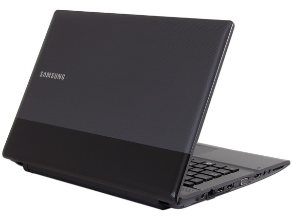 Laptop Samsung NP-RV415-A09MX:
Procesador AMD E-450 (1.65 GHz),
Memoria de 3GB DDR3, Disco Duro 500GB,
Video Radeon HD 6320, Pantalla de 14