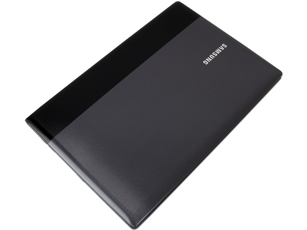 Laptop Samsung NP-RV415-A0EMX:
Procesador AMD E-450 (1.65 GHz),
Memoria de 2GB DDR3, Disco Duro 500GB,
Video Radeon HD 6320, Pantalla de 14