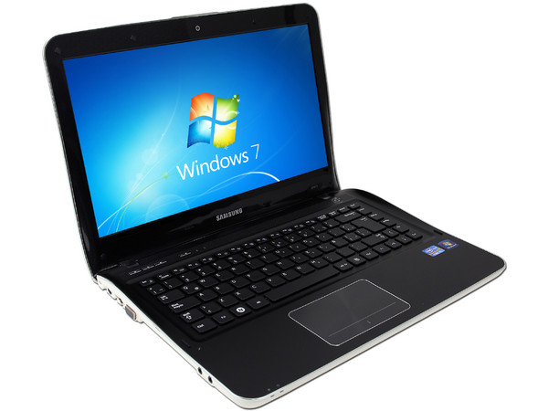Laptop Samsung SF411-A01:
Procesador Intel Core i5-2410M (2.3 GHz),
Memoria de 4GB DDR3, Disco Duro 640GB,
Video Intel HD Graphics 3000, Pantalla de 14