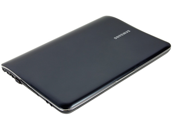 Laptop Samsung NP-SF411-A03:
Procesador Intel Core i3 2310M (2.1 GHz),
Memoria de 4GB DDR3, Disco Duro 640GB,
Video Intel HD Graphics 3000, Pantalla de 14