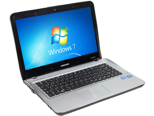 Laptop Samsung NP-SF411-A03:
Procesador Intel Core i3 2310M (2.1 GHz),
Memoria de 4GB DDR3, Disco Duro 640GB,
Video Intel HD Graphics 3000, Pantalla de 14