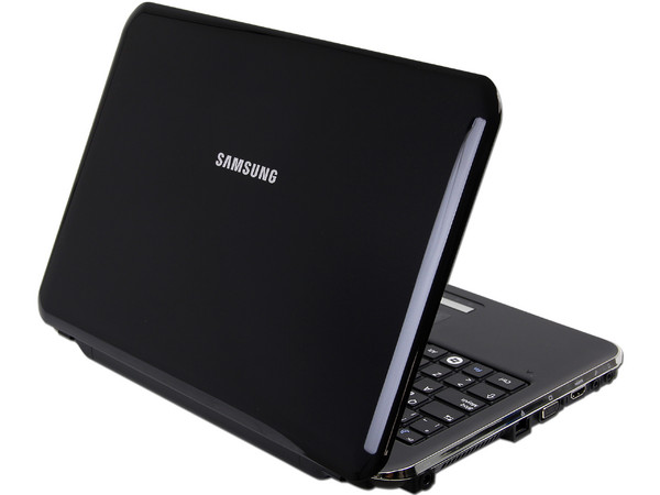Laptop Samsung NP-X420-JA01MX:
Procesador Intel Pentium SU4100 (1.3 GHz),
Memoria de 3GB DDR3, Disco Duro 320GB,
Video Intel GMA 4500, Pantalla de 14
