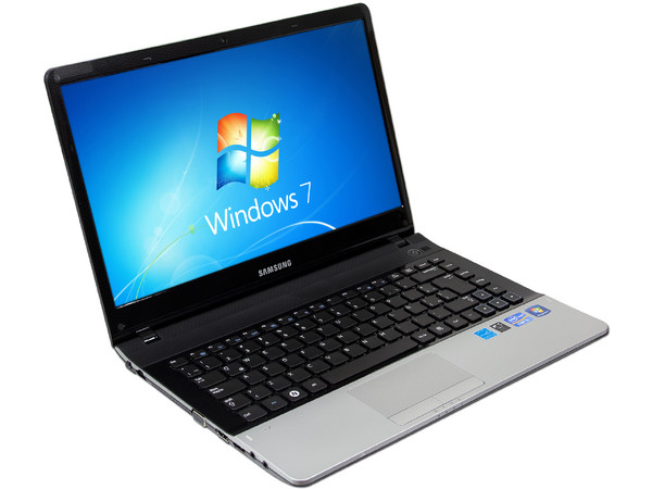 Laptop Samsung NP300E4A-A02MX:
Procesador Intel Core i3-2350M (2.30 GHz),
Memoria de 4GB DDR3, Disco Duro 500GB,
Pantalla LED HD de 14