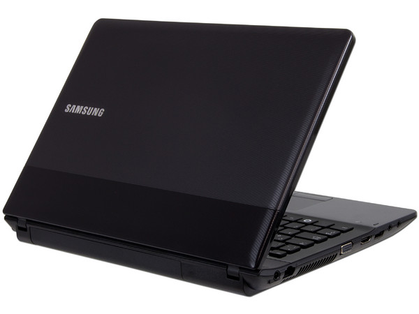 Laptop Samsung NP300E4C-A02MX:
Procesador Intel Pentium B960 (2.2 GHz),
Memoria de 2GB DDR3, Disco Duro 500GB,
Pantalla LED HD de 14