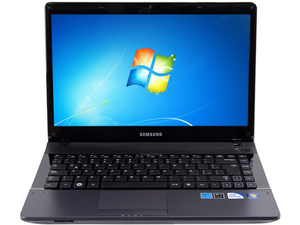 Laptop Samsung NP300E4C-A02MX:
Procesador Intel Pentium B960 (2.2 GHz),
Memoria de 2GB DDR3, Disco Duro 500GB,
Pantalla LED HD de 14
