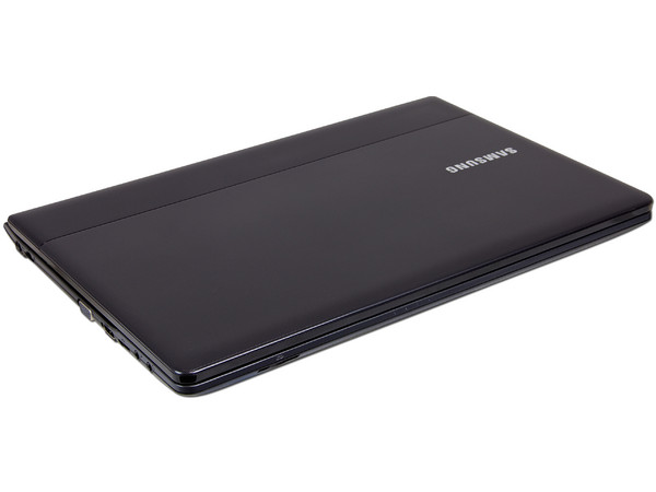 Laptop Samsung NP300E4C-A0KMX:
Procesador Intel Celeron B820 (1.7 GHz),
Memoria de 2 GB DDR3, Disco Duro de 320 GB,
Pantalla HD LED de 14