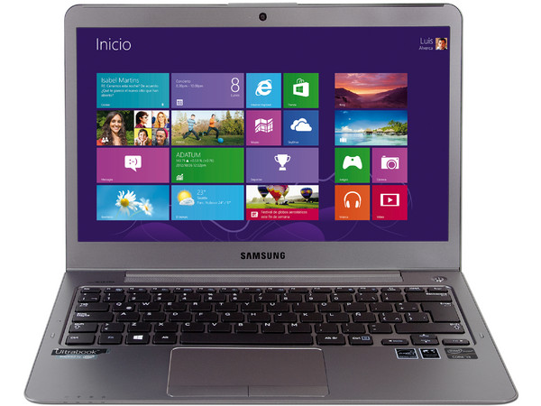 Ultrabook Samsung NP530U3C-A06MX:
Procesador Intel Core i3-2377M (1.5 GHz),
Memoria de 4GB DDR3, Disco Duro 500GB, 24 GB SSD,
Pantalla LED HD de 13.3