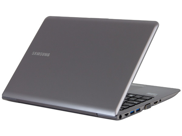Ultrabook Samsung NP530U4C-A05MX:
Procesador Intel Core i5-3317U (1.7 GHz) 3ra Generación,
Memoria de 6 GB DDR3, Disco Duro de 1TB, 24 GB SSD,
Pantalla HD LED de 14