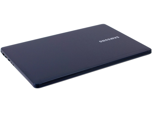 Ultrabook Samsung ATIV Book 5:
Procesador Intel Core i5-3337U (hasta 2.7 GHz) 3era Generación,
Memoria de 4 GB DDR3, Disco Duro de 500 GB,
Pantalla LED de 14