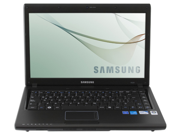 Portátil Samsung R420:
Procesador Intel Pentium Dual Core T4200 (2GHz),
Memoria de 4GB DDR II, Disco Duro de 250GB,
Pantalla HD de 14