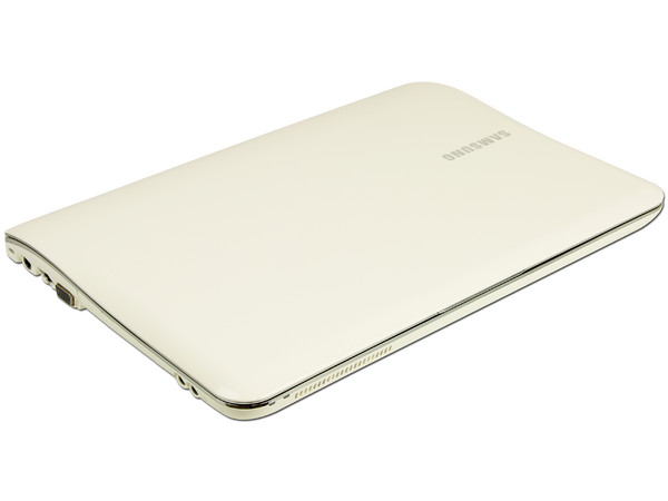 Laptop Samsung SF410-S05MX:
Procesador Intel Core i5-480M (2.67 GHz),
Memoria de 4GB DDR3, Disco Duro 640GB,
Video Nvidia GeForce 310M, SuperMulti DVD+R DL,
Pantalla de 14