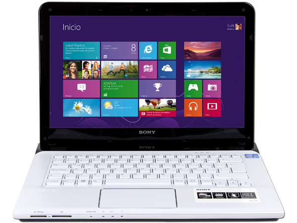 Laptop Sony VAIO SVE14125CLW:
Procesador Intel Core i5-3210M (hasta 3.1 GHz) 3ra Generación,
Memoria de 4 GB DDR3, Disco Duro de 500 GB,
Pantalla HD LED de 14