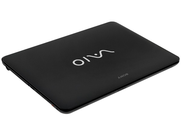 Laptop SONY VAIO Fit 14:
Procesador Intel Core i5-4200U (hasta 2.6 GHz) 4ta Generación,
4 GB DDR3, D.D. de 750 GB,
Pantalla LED de 14