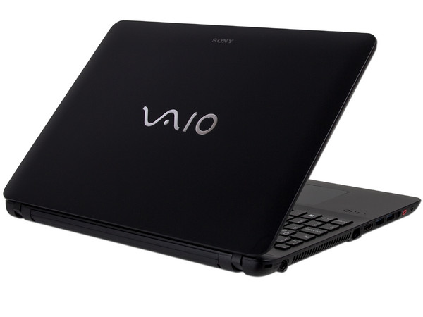 Laptop Sony VAIO Fit 15 SVF15215CLB:
Procesador Intel Core i5-3337U (hasta 2.7 GHz) 3ra Generación,
6 GB DDR3, D.D. de 750 GB,
Pantalla LED Multi Touch de 15.5