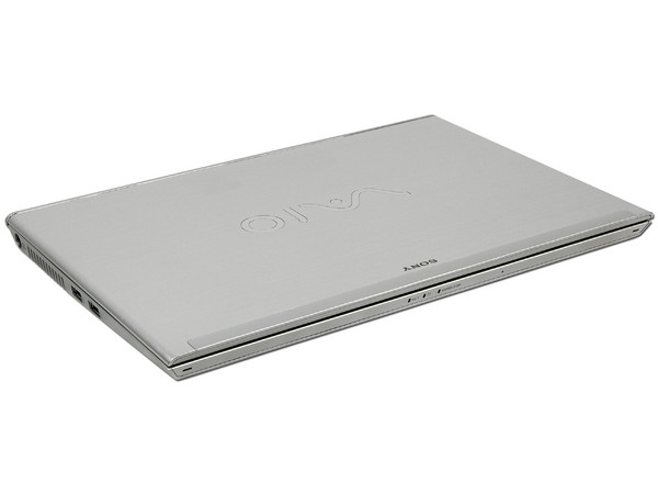 Ultrabook SONY VAIO T13 Touch:
Procesador Intel Core i5-3317U (hasta 2.6 GHz) 3ra Generación,
Memoria 4 GB DDR3, D. D. de 320 GB, 32 GB SSD,
Pantalla LED Touch de 13.3