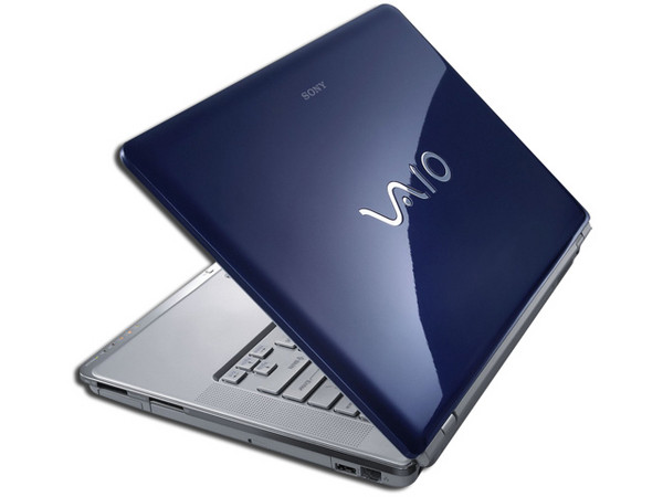 Portátil Sony Vaio VGN-CR160F AZUL,
Procesador Intel Core 2 Duo T7100 a 1.8Ghz,
Memoria de 2GB, Pantalla 14.1