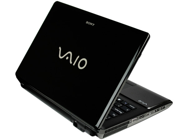 Laptop Sony Vaio VPC-CW13FL:
Procesador Intel Pentium T4400 (2.20GHz),
Memoria de 4GB DDR III, Disco Duro de 320GB,
Pantalla de 14