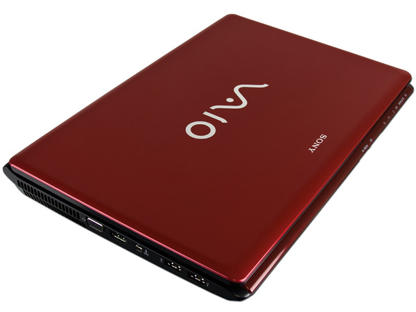 Laptop Sony Vaio VPC-CW25FL:
Procesador  Intel Core i3-330M (2.13GHz),
Memoria de 4GB DDR III, Disco Duro de 500GB,
Pantalla de 14