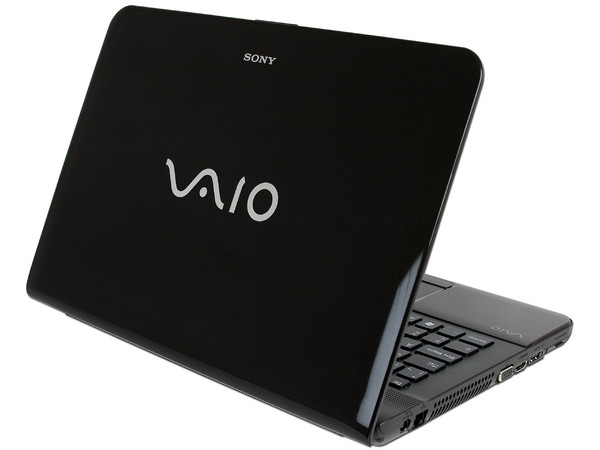 Laptop Sony Vaio VPC-EA35FL:
Procesador Intel Core i3-370M (2.40 GHz),
Memoria de 3GB DDR3, Disco Duro de 500GB,
Pantalla LED de 14