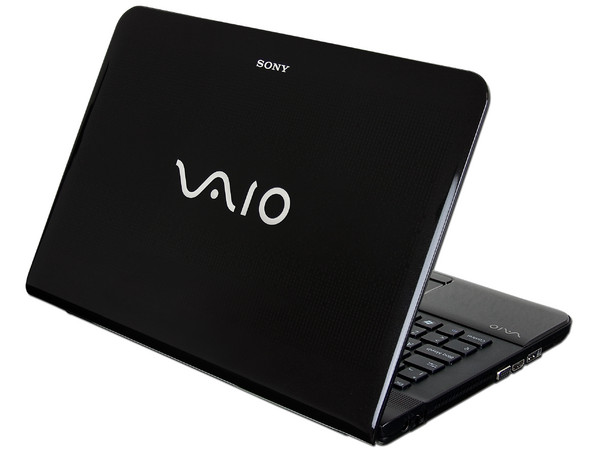 Laptop Sony Vaio VPCEA27FL:
Procesador Intel Core i3 M350 (2.26 MHz),
Memoria de 4GB DDR3, Disco Duro de 500GB,
Pantalla de 14