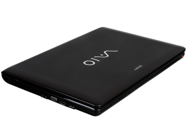 Laptop Sony Vaio VPCEE27FL:
Procesador AMD Athlon II DC P320 (2.10 GHz),
Memoria de 4GB DDR3, Disco Duro de 320GB,
Pantalla de 15.5