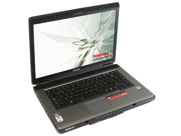 Portátil Toshiba Satellite Pro L300D-SP5801,
Procesador AMD Athlon 64 X2, (1.9GHz),
Memoria de 1GB, Pantalla 15.4