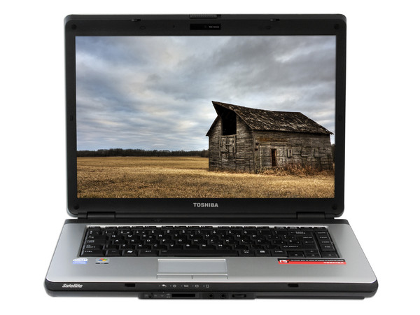 Portátil Toshiba Satellite L305-SP6912R:
Procesador Intel Pentium T3400 (2.16GHz),
Memoria de 2GB DDR II, Disco Duro de 160GB,
Pantalla de 15.4