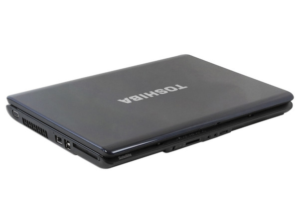 Portátil Toshiba Satellite L305D-SP6913R:
Procesador AMD Athlon 64 X2 QL-64 (2.1GHz,),
Memoria de 3GB DDR II, Disco Duro de 250GB,
Pantalla de 15.4