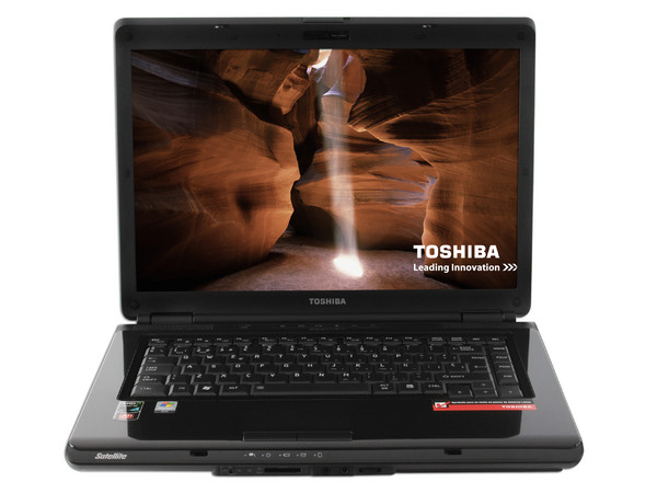 Portátil Toshiba Satellite L305D-SP6981R:
Procesador AMD Athlon X2 DC QL-65 (2.1GHz),
Memoria de 2GB DDR II, Disco Duro de 160GB,
Pantalla de 15.4
