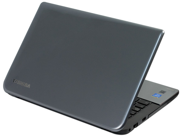 Laptop Toshiba Satellite L40-A4160FM:
Procesador Intel Celeron 1037U (1.8 GHz),
Memoria de 4 GB DDR3, D.D. de 750 GB,
Pantalla LED de 14