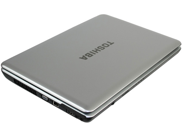 Laptop Toshiba Satellite Pro L500-SP6018M:
Procesador Intel Core i3-M330 (2.13 GHz),
Memoria de 3GB DDR3, Disco Duro de 320GB,
Pantalla LCD de 15.6”, DVD/RW Super-Multi,
Red Inalámbrica 802.11b/g,
Windows 7 Professional