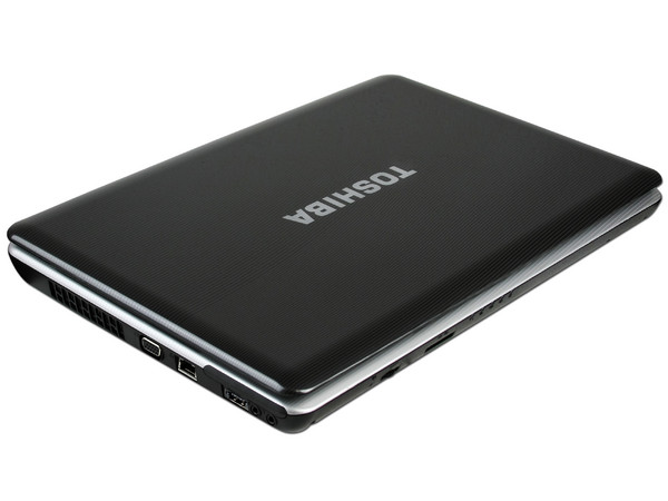Laptop Toshiba Satellite L505D-SP6017M:
Procesador AMD Athlon II DC M320 (2.1GHz),
Memoria de 3GB DDR2, Disco Duro de 320GB,
Pantalla LCD de 15.6”, DVD/RW Super-Multi,
Red Inalámbrica 802.11b/g,
Windows 7 Home Premium (64)