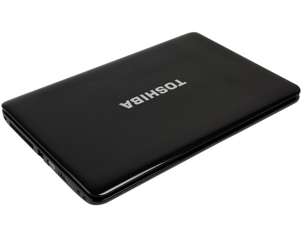 Laptop Toshiba Satellite L655D-SP5160M:
Procesador AMD Turion II Dual-Core Mobile P560 (2.5GHz),
Memoria de 4GB DDR3, D.D. de 500GB,
Pantalla LED HD de 15.6